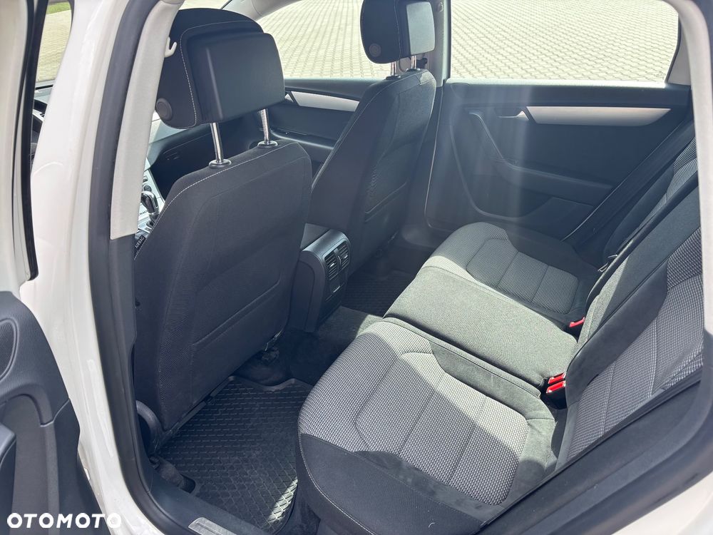 Volkswagen Passat Alltrack - 8