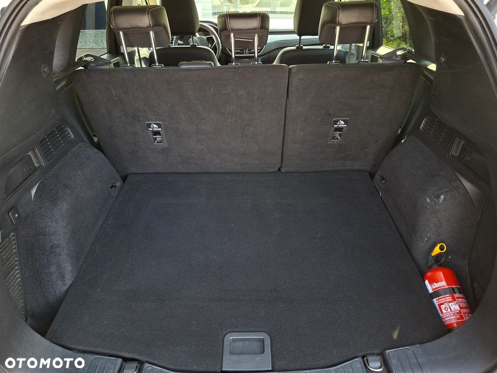 Ford Kuga 2.5 FHEV AWD Titanium X - 10