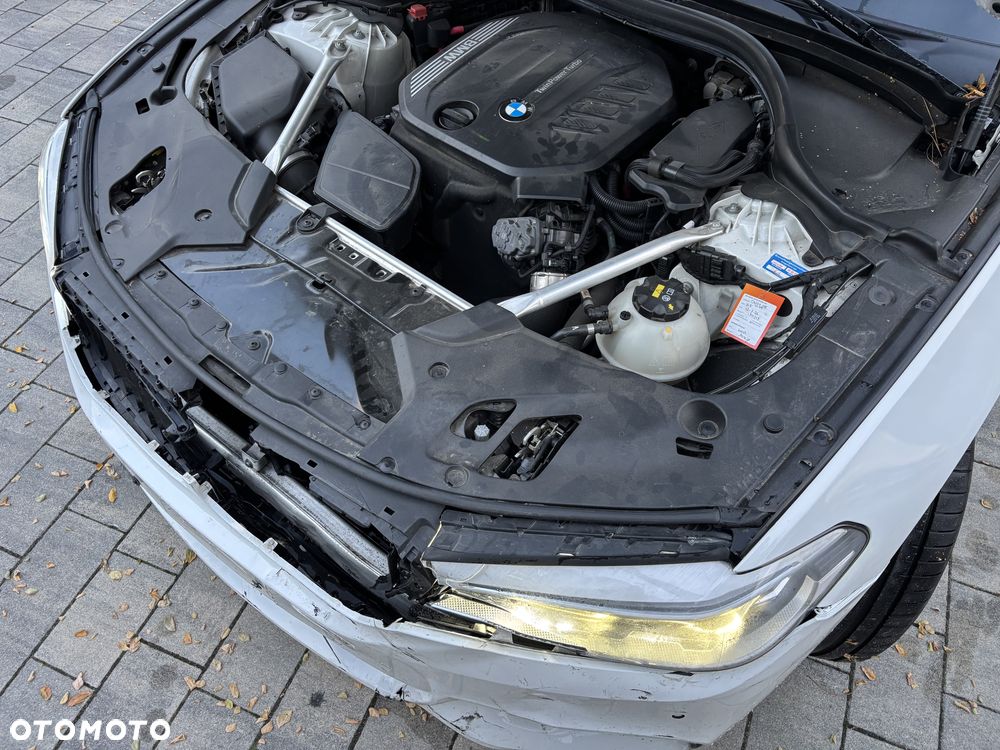 BMW Seria 5 520d M Sport Edition - 28