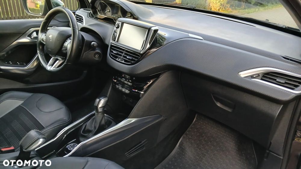 Peugeot 2008 1.6 VTi Active - 33