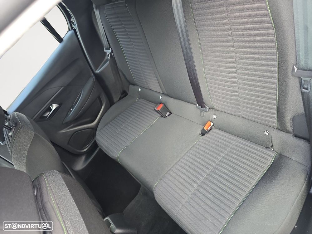 Peugeot 208 1.2 PureTech Active - 13