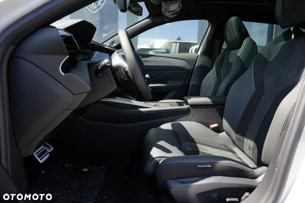 Peugeot 408 1.2 PureTech mHEV GT Exclusive S&S e-DCS6 - 6