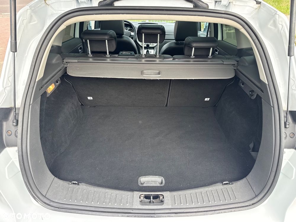 Ford Kuga 2.5 4x4 Titanium - 13