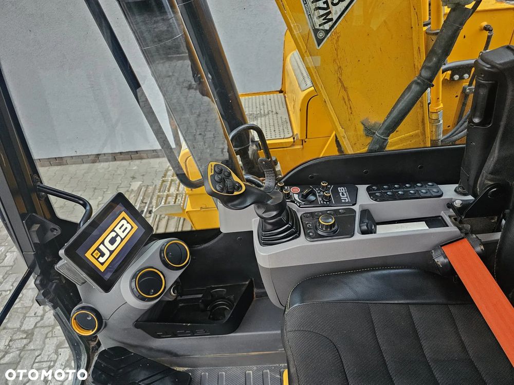 JCB 150X H Engcon - 13