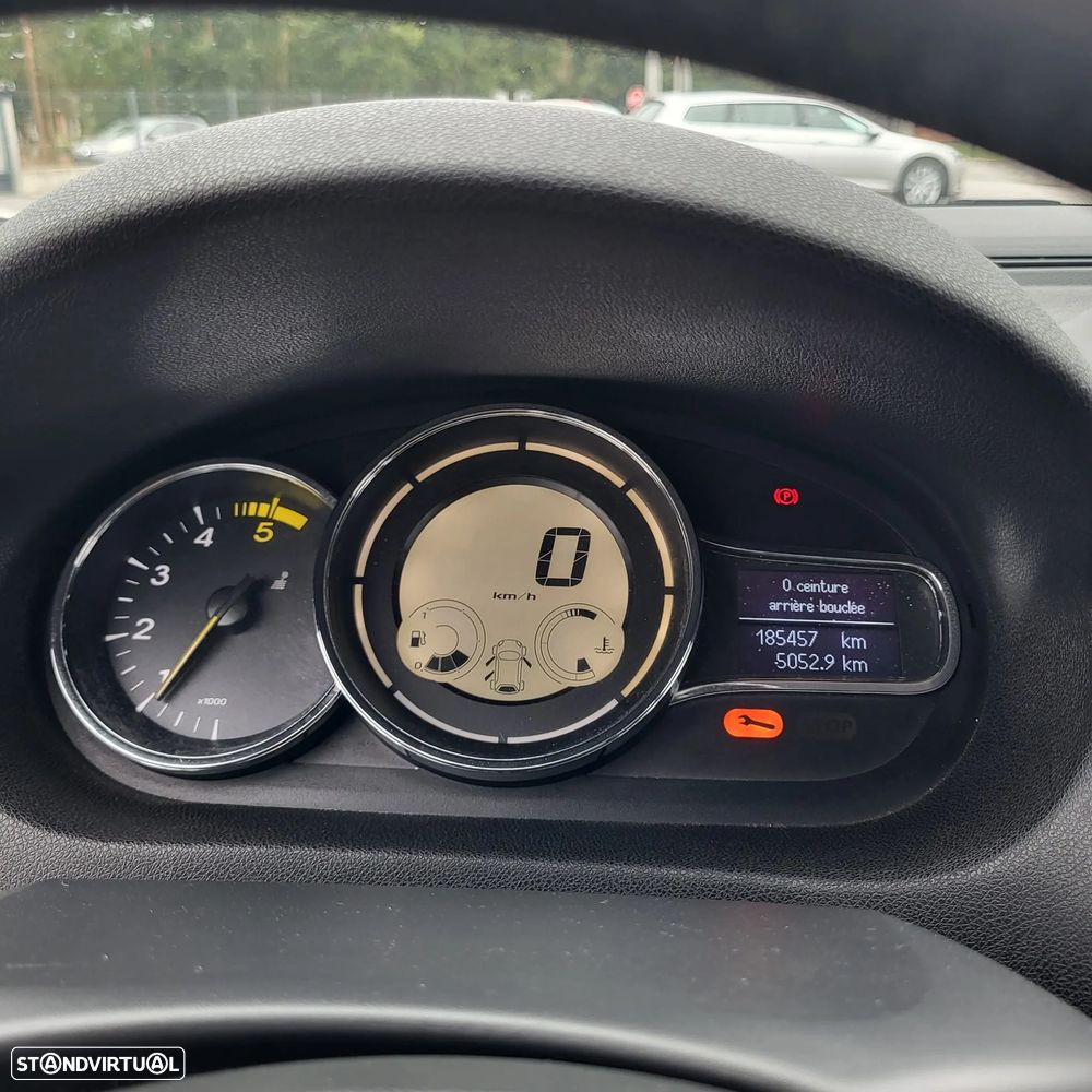Renault Mégane ENERGY dCi 110 INTENS - 23