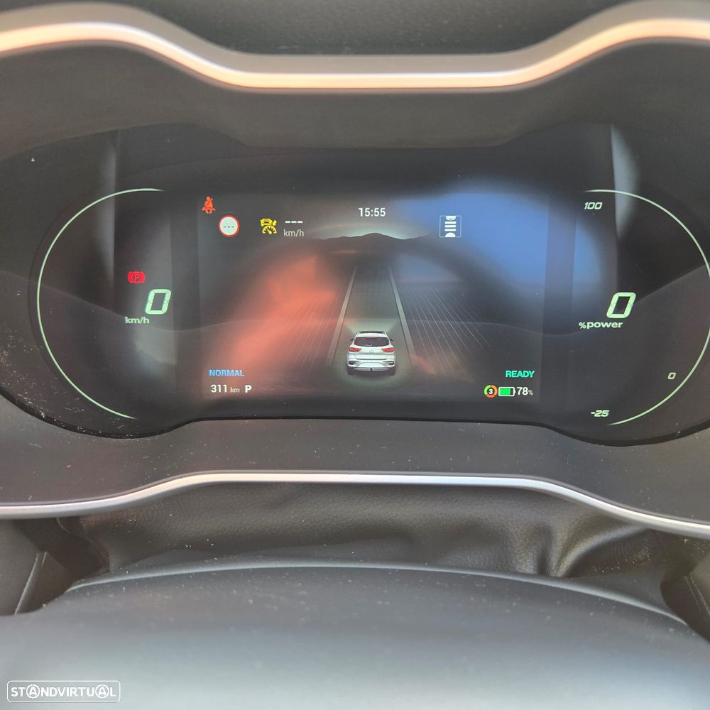 MG ZS EV 72.6 kWh Luxury - 22