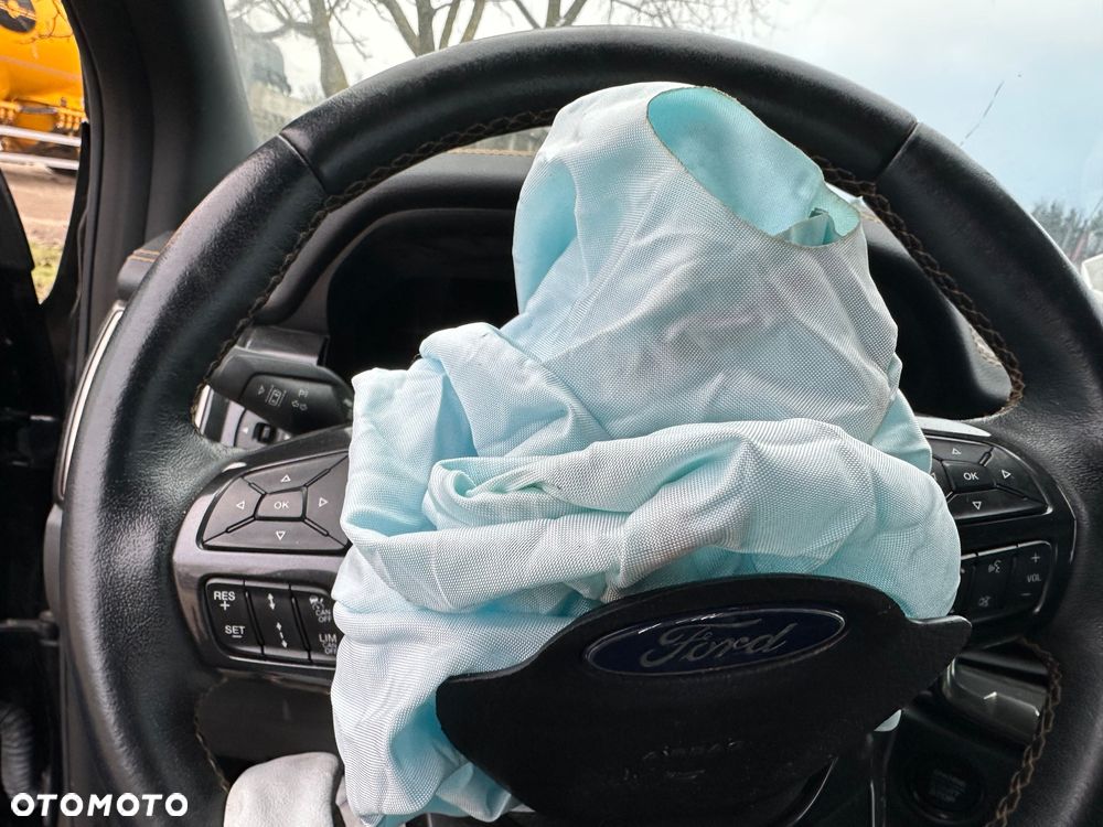 Ford Ranger 2.0 EcoBlue 4x4 DC Wildtrak - 29