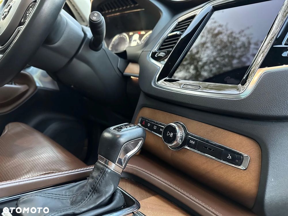 Volvo XC 90 T6 AWD Geartronic Inscription - 17