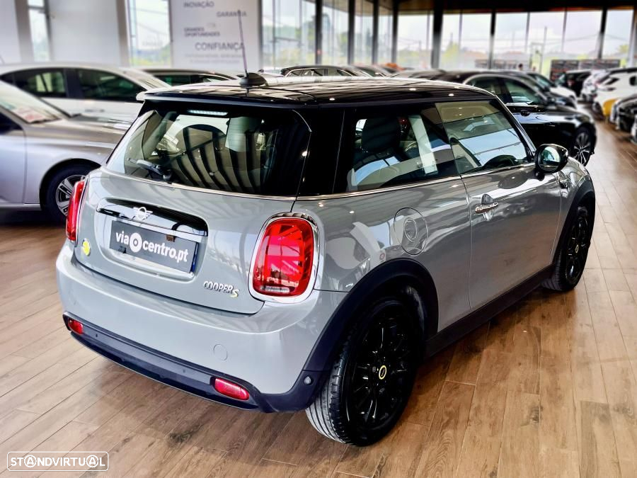 MINI 3 Portas Cooper SE Classic - 2