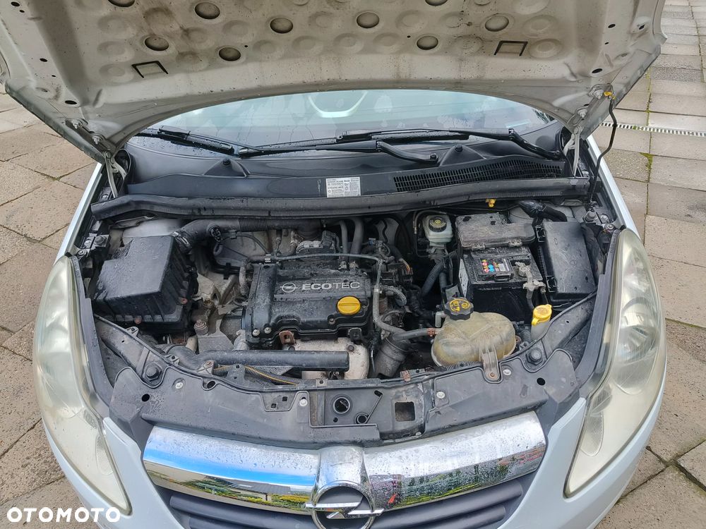 Opel Corsa 1.0 12V - 12