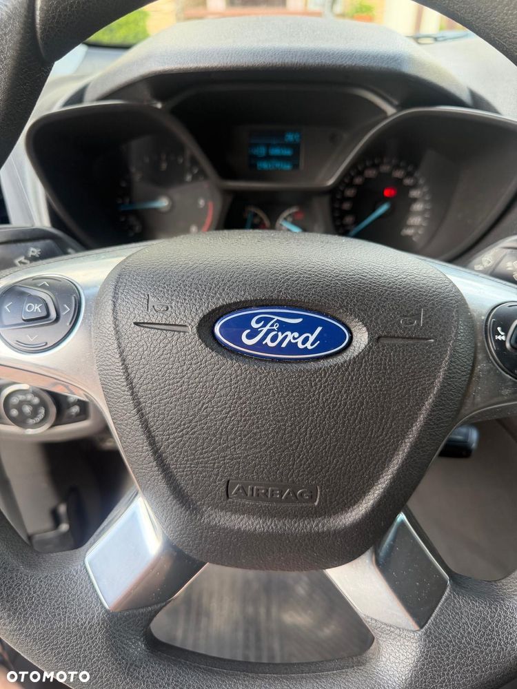 Ford Transit Connect - 10