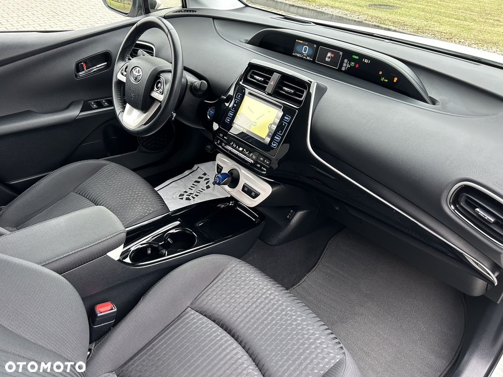 Toyota Prius Hybrid Comfort - 34