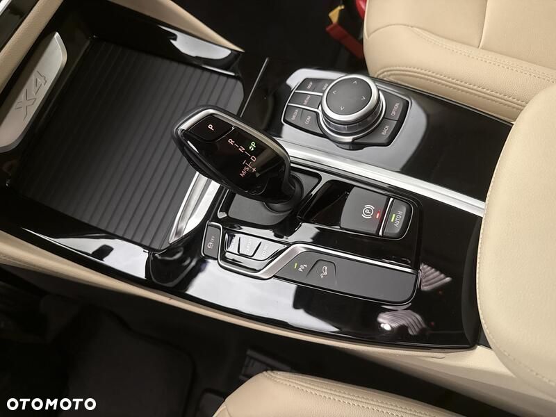BMW X4 xDrive20i GPF sport - 18