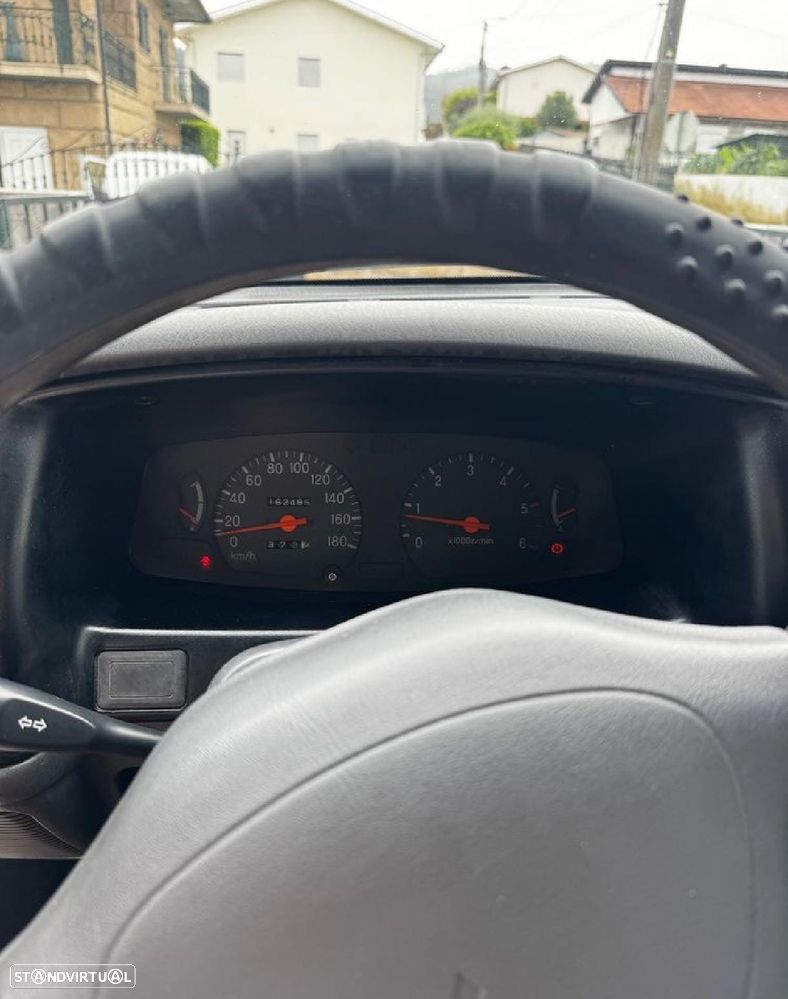 Mitsubishi L200 - 7