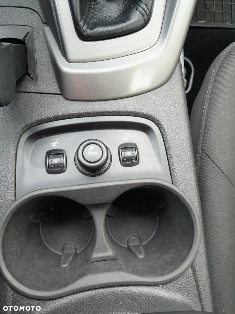Ford Focus - 11