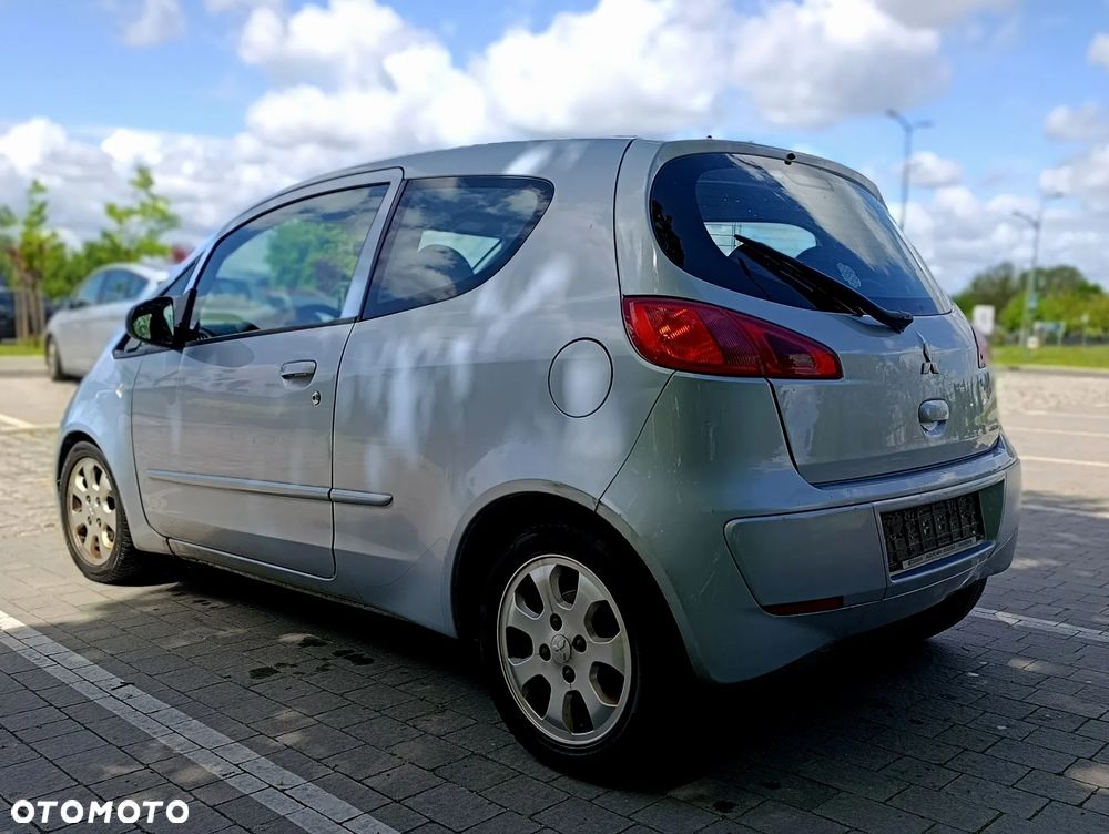 Mitsubishi Colt - 3