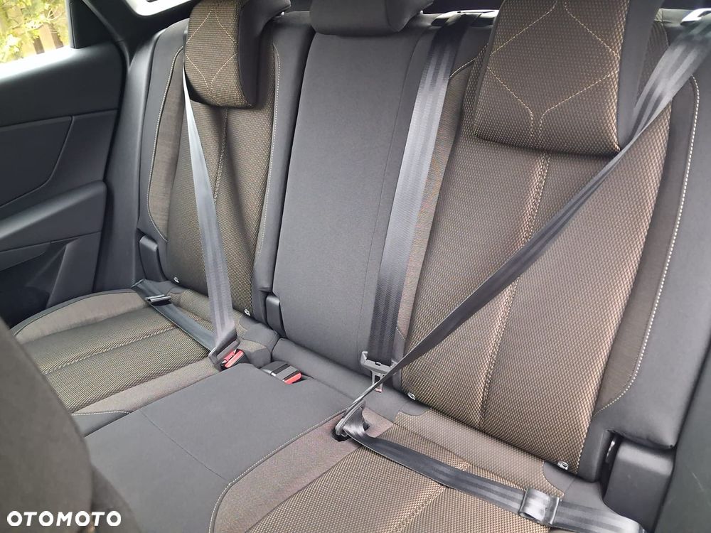 DS Automobiles DS 7 Crossback - 23