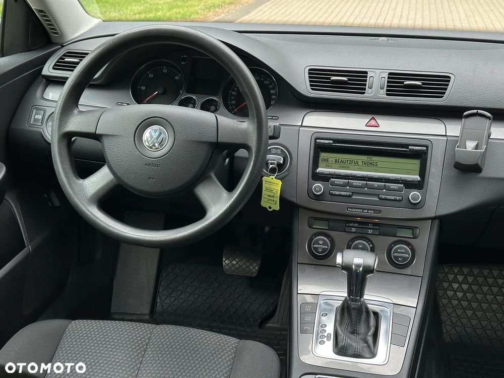 Volkswagen Passat 2.0 TDI Comfortline DSG - 8