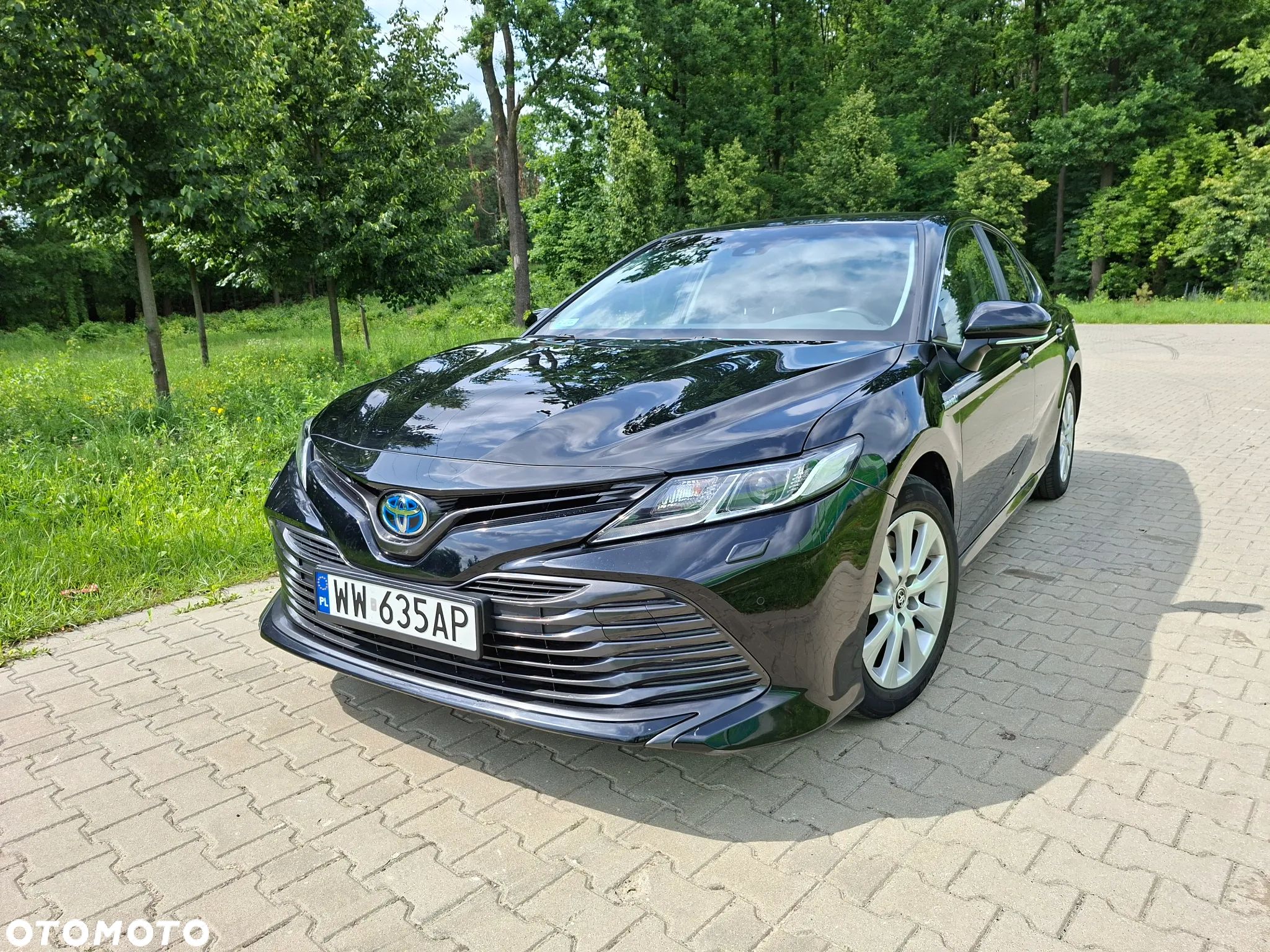 Toyota Camry 2.5 Hybrid Comfort CVT - 1