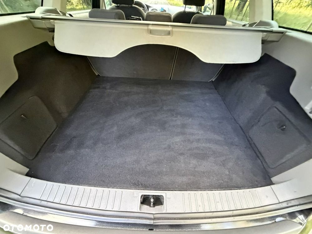 Ford Focus - 26