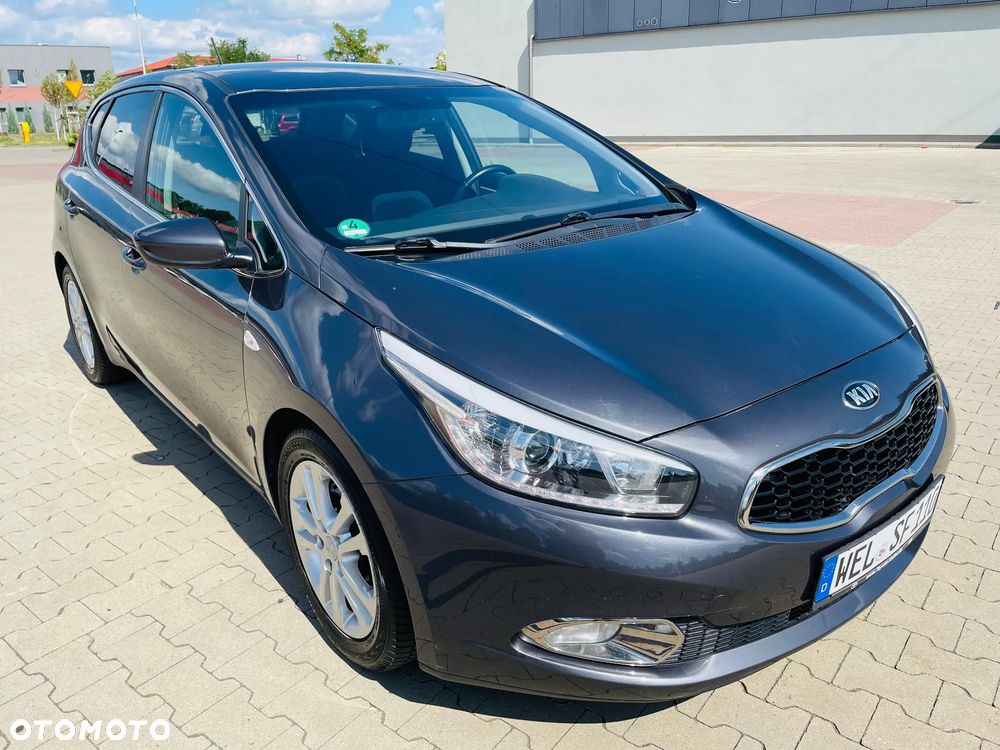 Kia Ceed 1.6 CRDi 128 ISG Spirit - 6