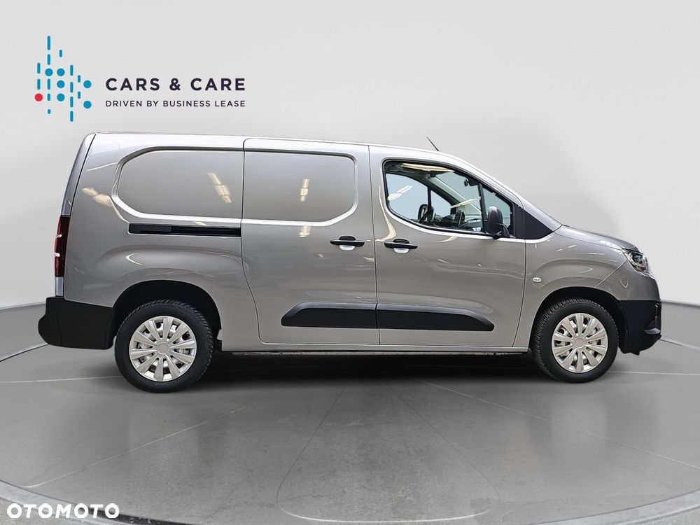 Toyota ProAce CITY 2.3T 1.5D-4D 100KM long Furgon Active M6 75kW I2 (samochód van 4dv.) - Samochód dostawczy - 16