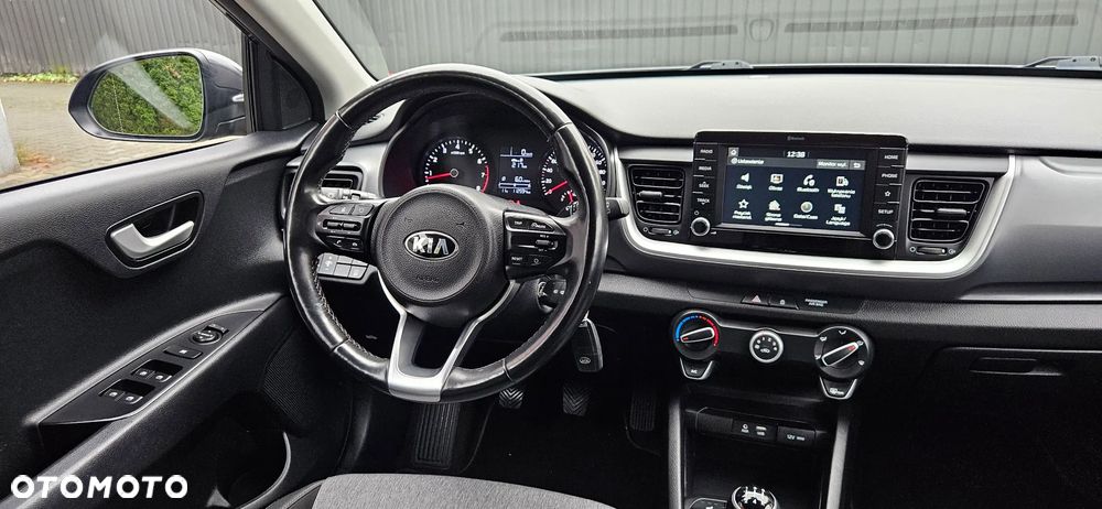 Kia Stonic 1.2 L - 11
