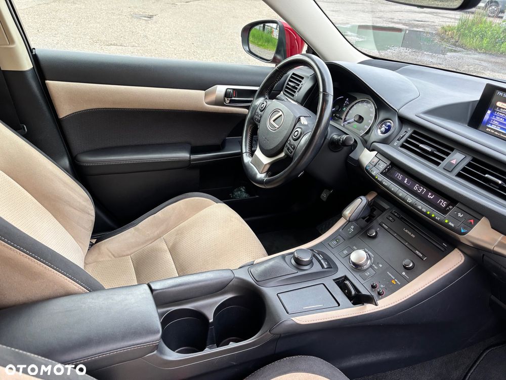 Lexus CT 200h Elegance EU6 - 11