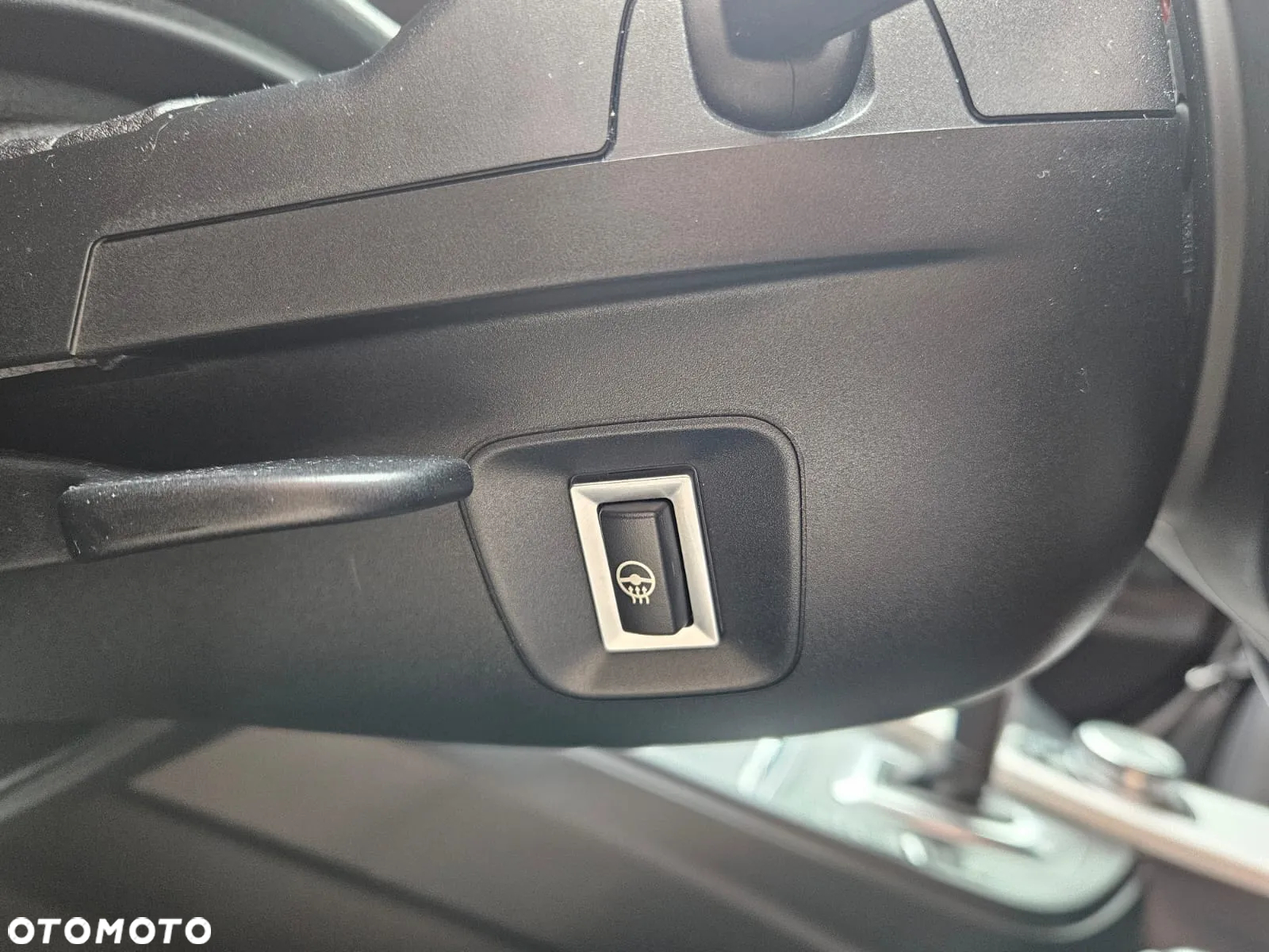 BMW Seria 3 330i xDrive M Sport Shadow - 14