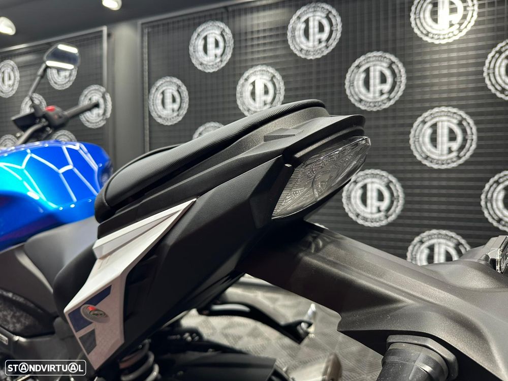 Suzuki GSX S 1000 - 7