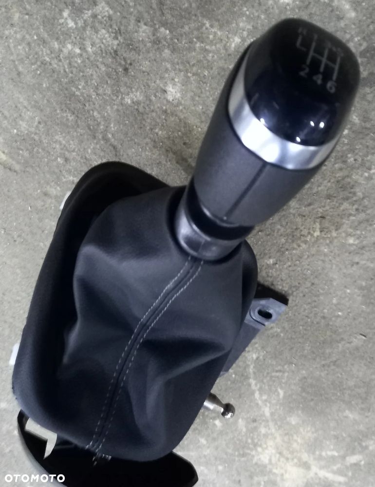 Lewarek Wybierak Gałka Zmiany Biegow 6B Manual Renault Master IV 2019r- - 1