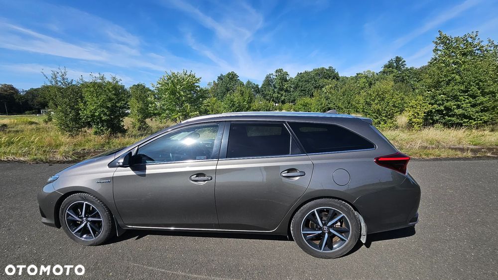 Toyota Auris - 2
