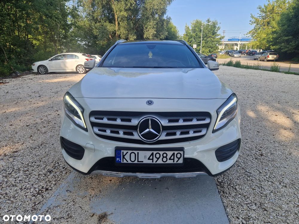 Mercedes-Benz GLA 250 4-Matic - 9