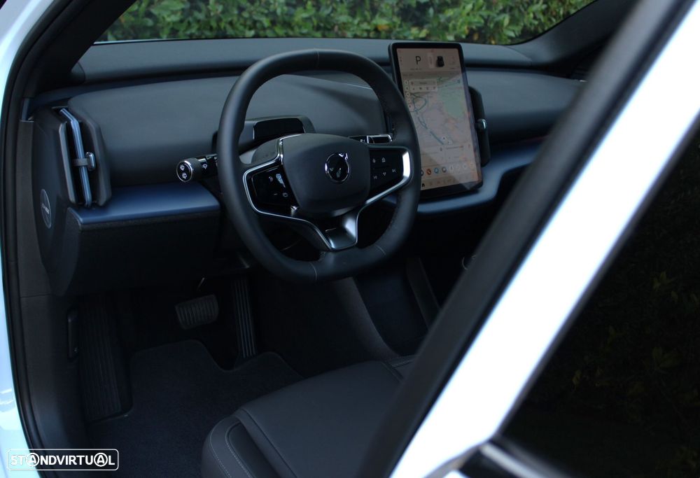 Volvo EX30 69 kWh Single Motor Extended Range Ultra - 30