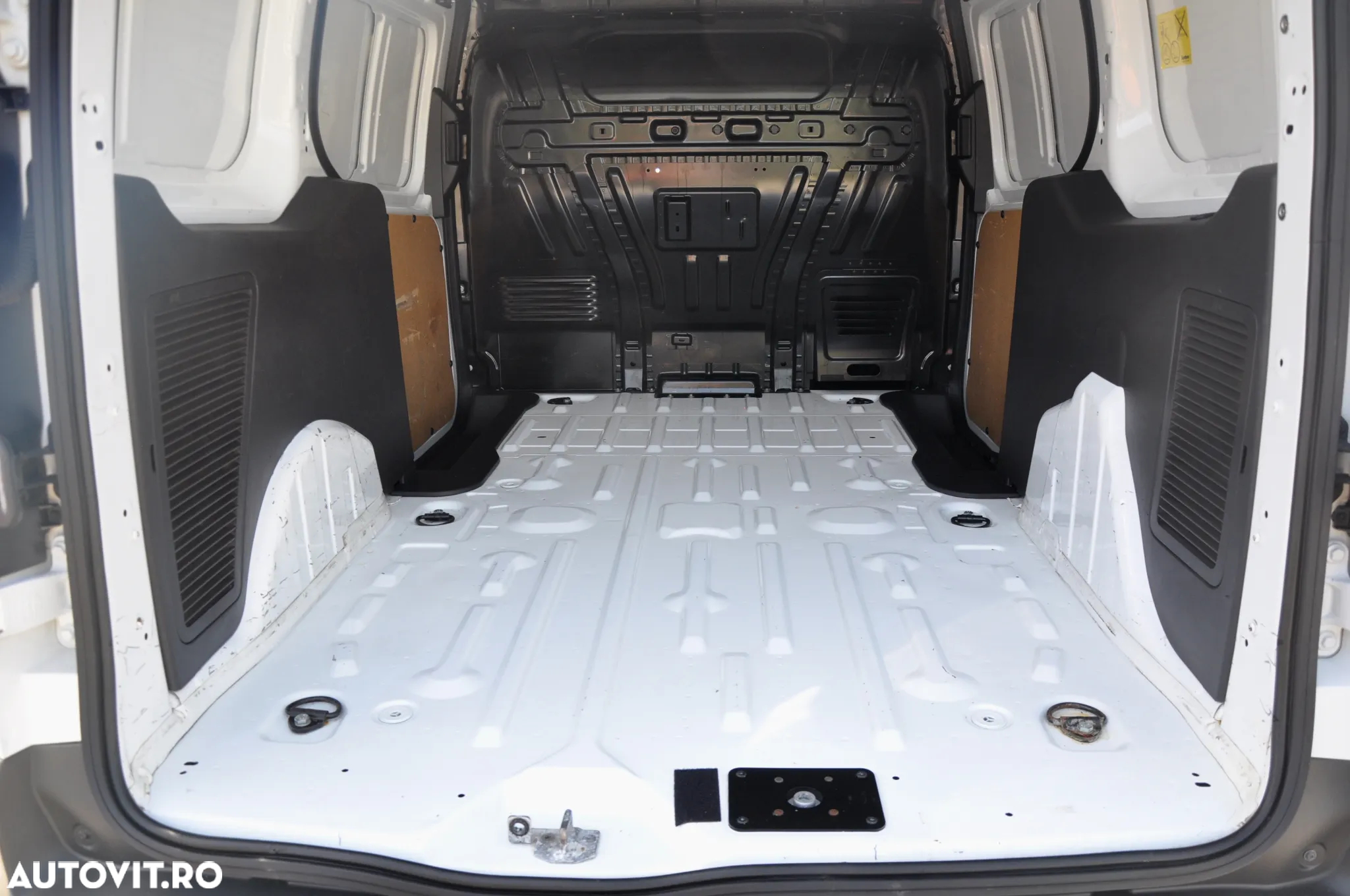 Ford Transit Connect Van Maxi - 9