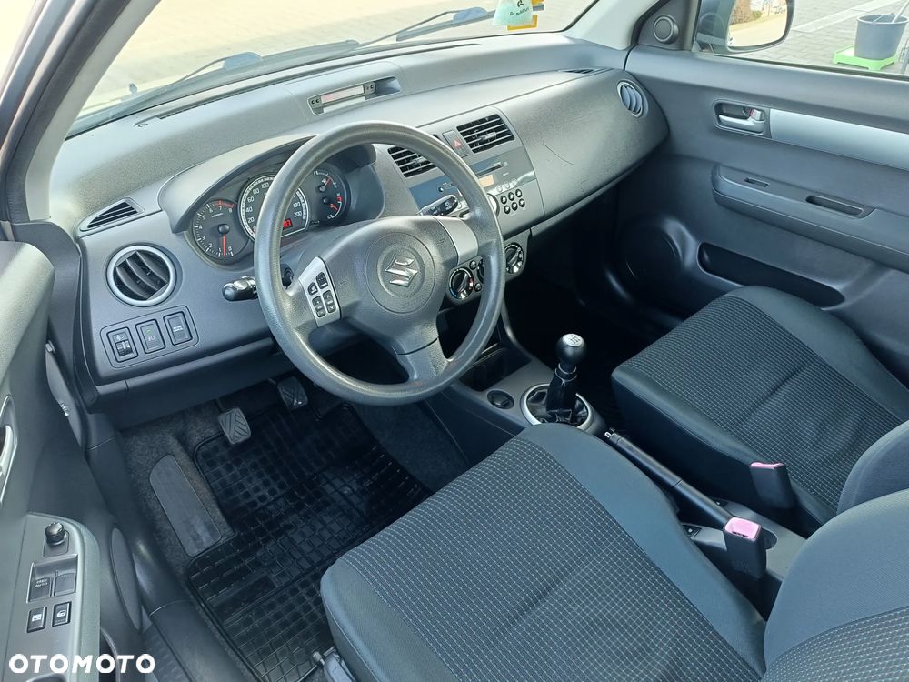 Suzuki Swift 1.3 Comfort - 2