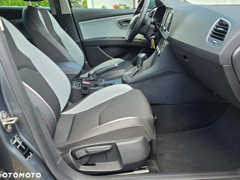 Seat Leon 2.0 TDI DPF Start&Stop DSG FR - 32