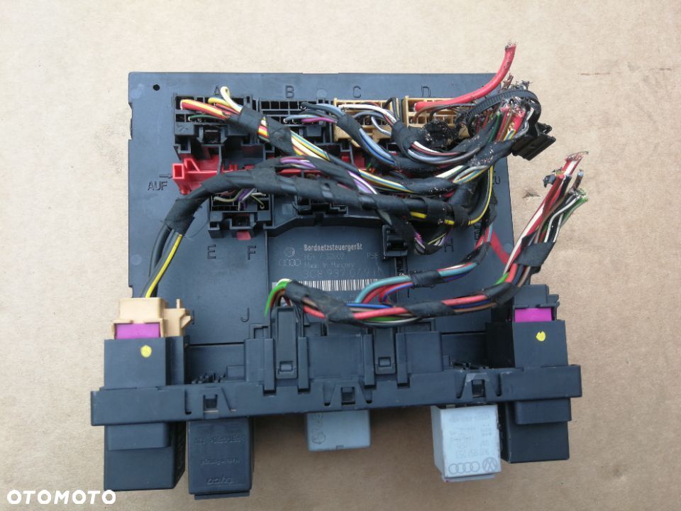 Moduł Bordnetz VW Passat B6 3C8937049H - 2