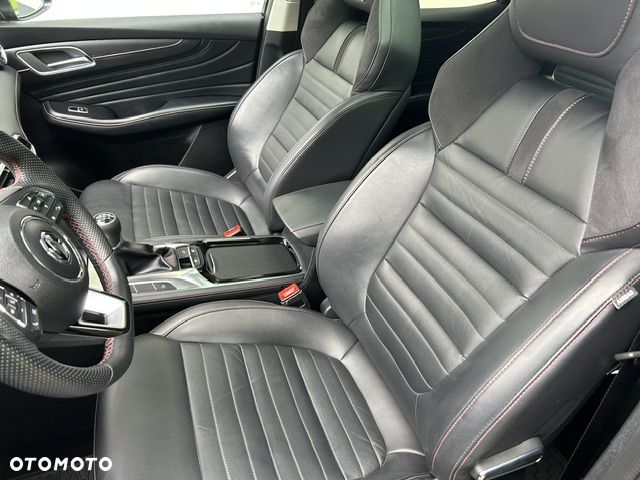 MG HS 1.5 T-GDI Exclusive - 20