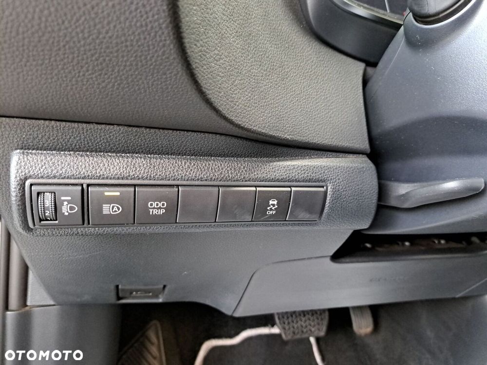 Toyota Corolla 1.8 Hybrid Comfort - 29