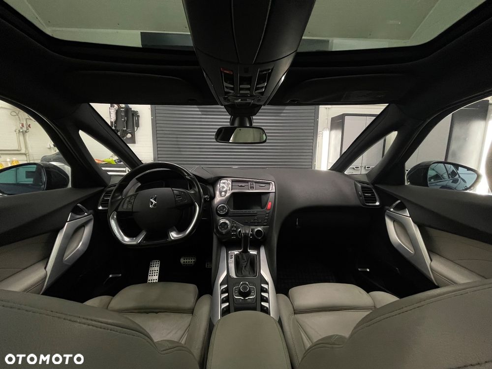 Citroën DS5 HDi 165 Business - 24