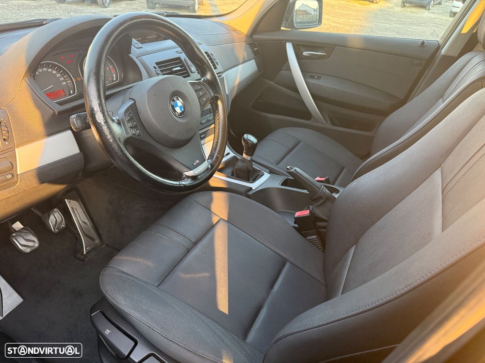 BMW X3 2.0 d LifeStyle - 26