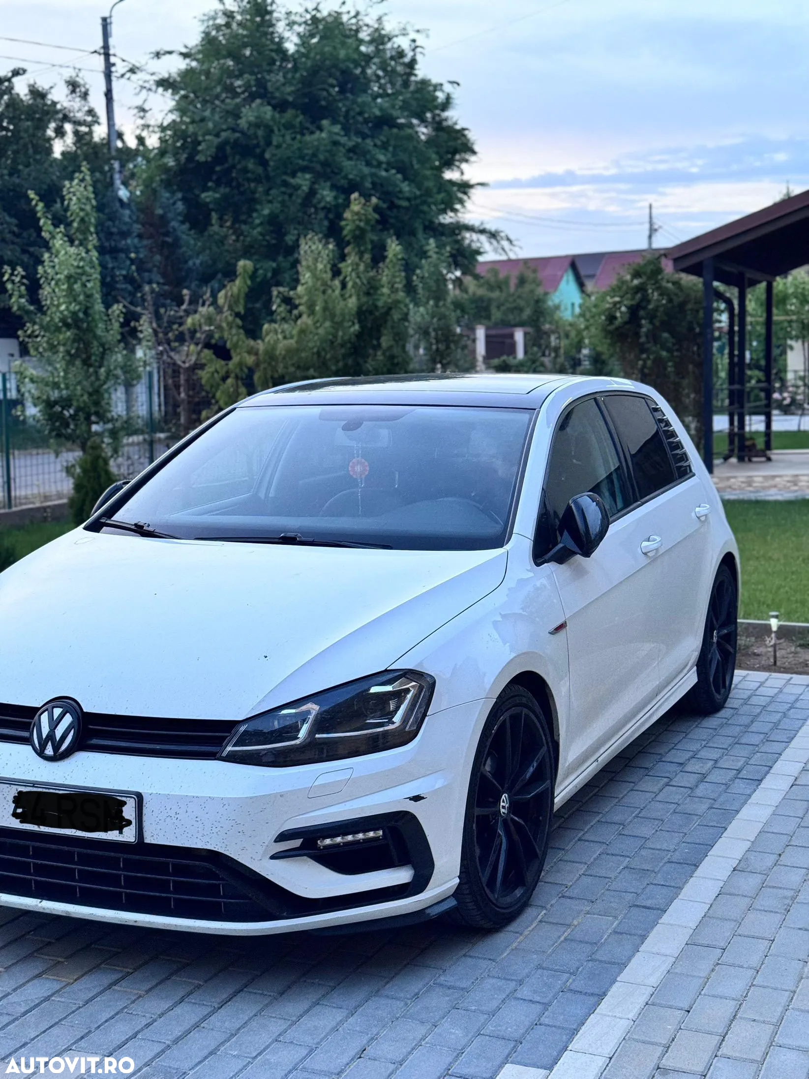 Volkswagen Golf 1.6 TDI DSG Highline - 3