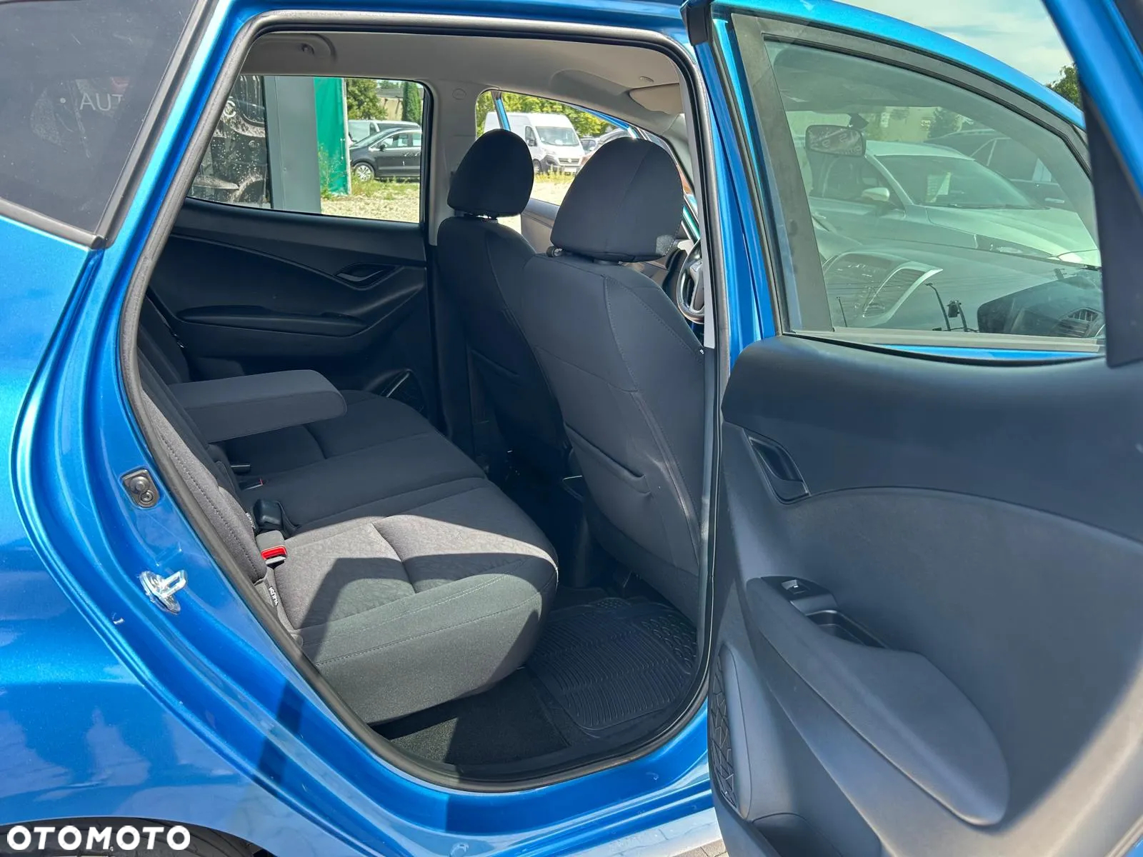 Hyundai ix20 1.4 Premium - 21