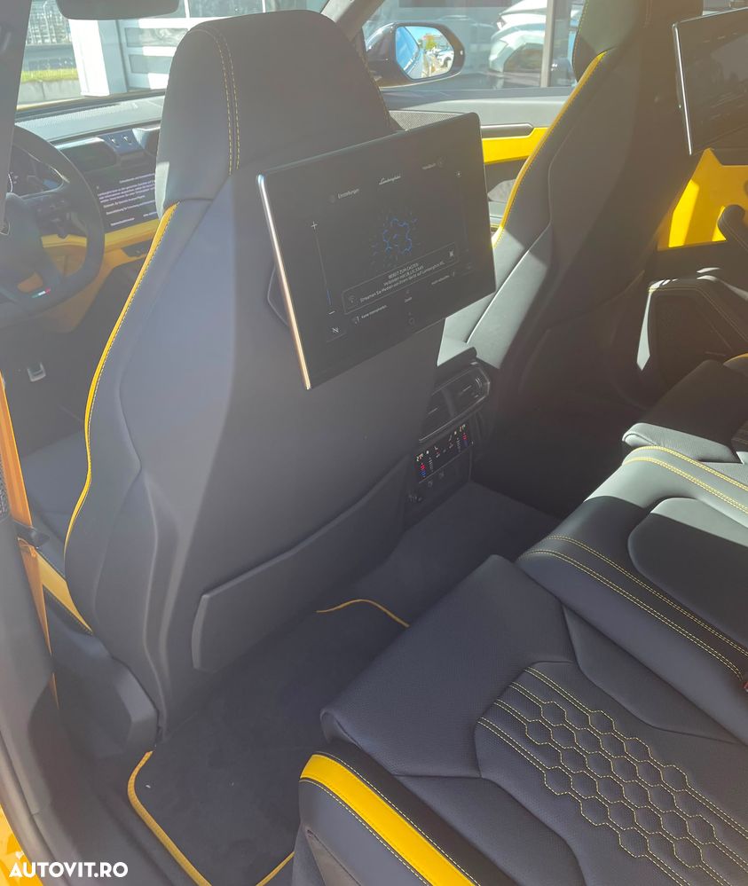 Lamborghini URUS - 9