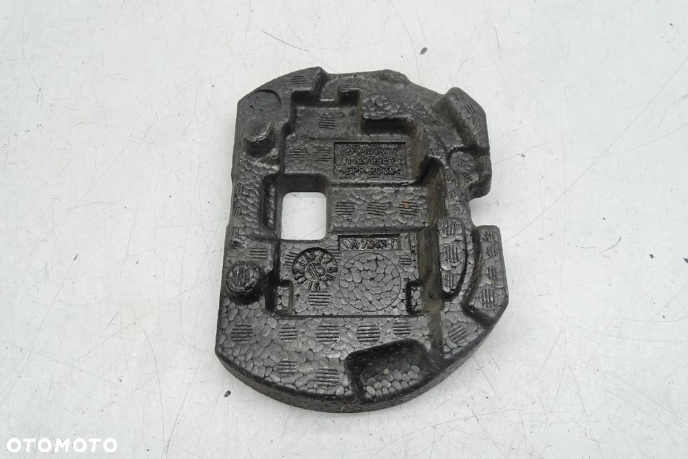 MERCEDES B KLASA W246 Mocowanie Radaru Absorwer 2468850837 - 2