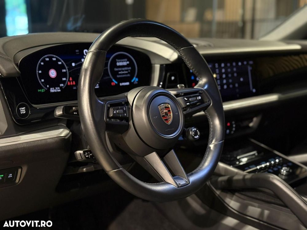 Porsche Cayenne Coupe - 13