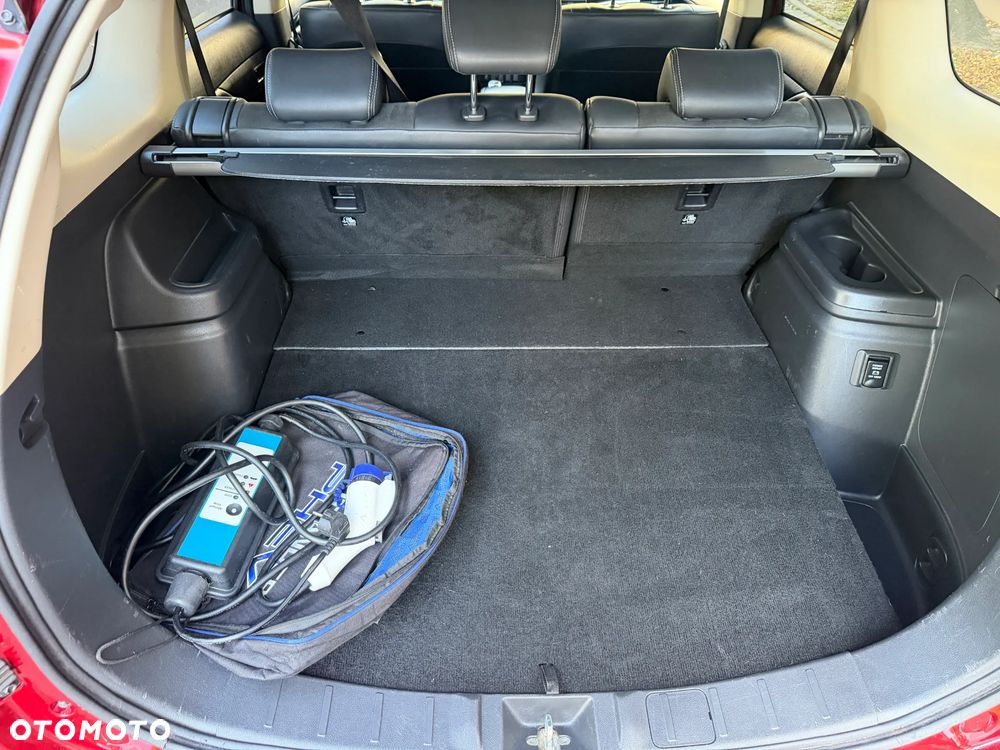 Mitsubishi Outlander Intense + - 23