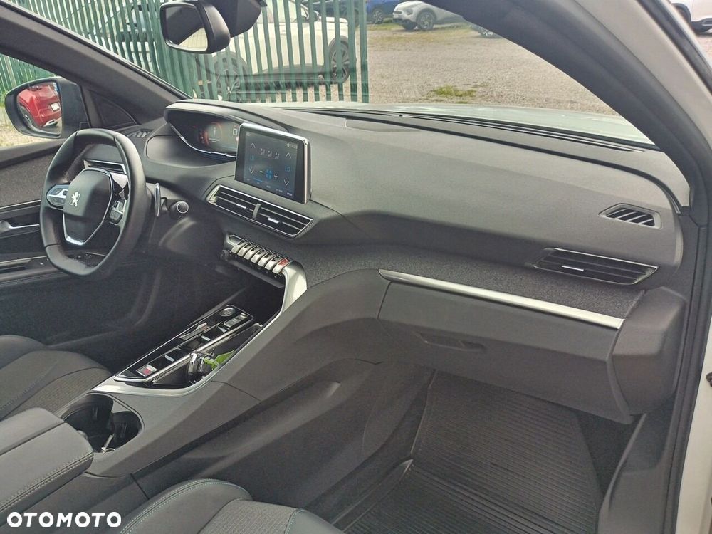 Peugeot 3008 - 14