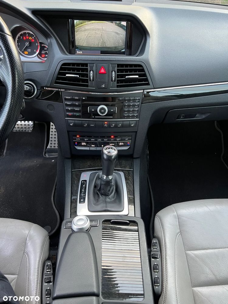 Mercedes-Benz Klasa E 350 CDI DPF BlueEFFICIENCY 7G-TRONIC Avantgarde - 20